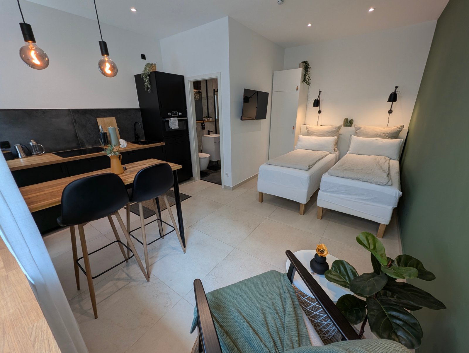 Studio Jade Übersicht 2